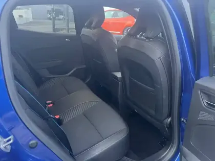 Photo 49 Renault Clio  E-Tech full hybrid 145