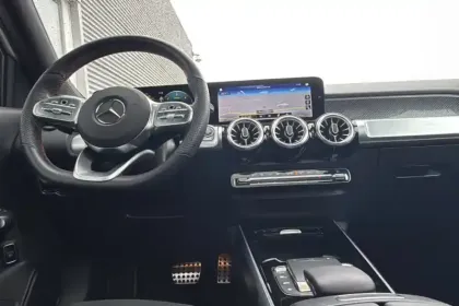 Photo 27 Mercedes GLB  200 d 8G-DCT