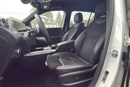 Photo 9 Mercedes GLB  200 d 8G-DCT