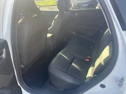 Photo 23 Renault Captur  TCe 140 EDC FAP - 21