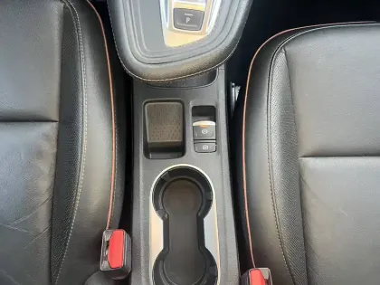 Photo 33 Renault Captur  TCe 140 EDC FAP - 21