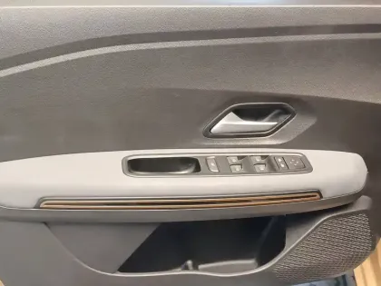 Photo 29 Dacia Sandero  ECO-G 100 GSR2