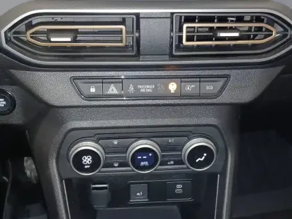 Photo 38 Dacia Sandero  ECO-G 100 GSR2