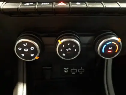 Photo 27 Renault Captur  TCe 90 - 21