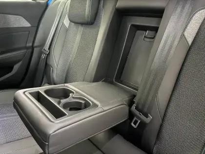 Photo 21 Peugeot 308  PureTech 130ch S&S EAT8