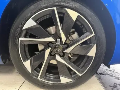 Photo 60 Peugeot 308 Gén. III Ph1 Allure Pack 5