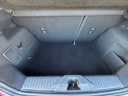 Photo 15 Ford Fiesta Gén. V Ph1 Base 5