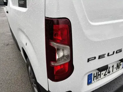 Photo 36 Peugeot Partner  FOURGON M DIESEL 100 CH MANUELLE