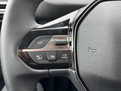 Photo 54 Peugeot Partner  FOURGON M DIESEL 100 CH MANUELLE