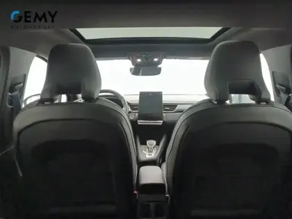 Photo 28 Renault Captur  E-Tech full hybrid 145 ch