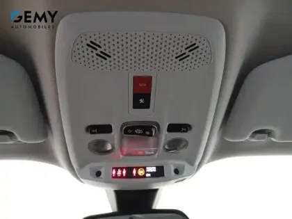 Photo 15 Peugeot 2008  BlueHDi 100 S&S BVM6