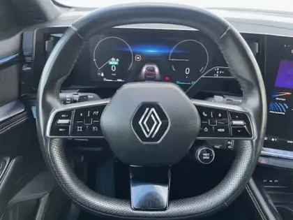 Photo 12 Renault Austral  E-Tech hybrid 200