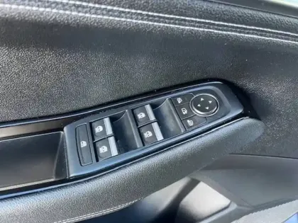 Photo 16 Renault Austral  E-Tech hybrid 200