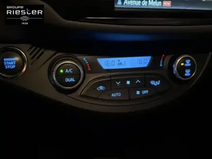 Photo 18 Toyota Yaris  110 VVT-i