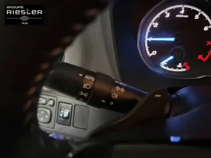 Photo 13 Toyota Yaris  110 VVT-i