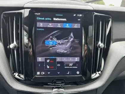 Photo 15 Volvo Xc60  B4 197 ch Geartronic 8