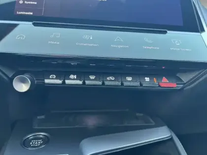 Photo 17 Peugeot 308  PHEV 180 e-EAT8