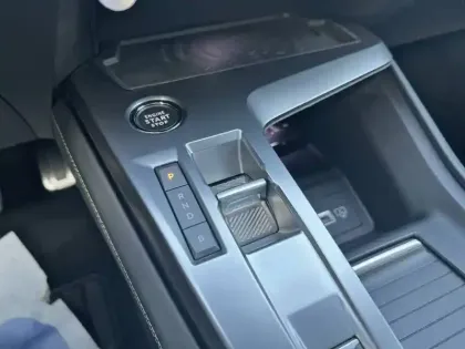 Photo 18 Peugeot 308  PHEV 180 e-EAT8