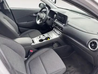 Photo 10 Hyundai Kona  Electrique 39 kWh - 136 ch
