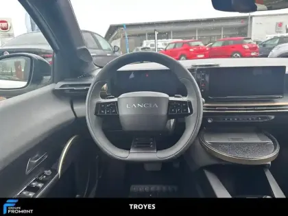 Photo 8 Lancia Ypsilon 1.2 Ibrida 100ch eDCT6 LX