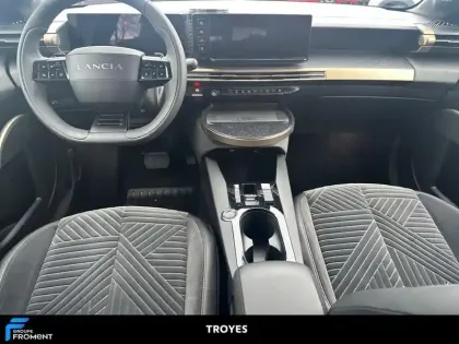 Photo 7 Lancia Ypsilon 1.2 Ibrida 100ch eDCT6 LX