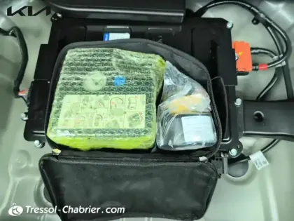 Photo 26 Kia Stonic  1.0 T-GDi 120 ch MHEV BVM6 GT Line