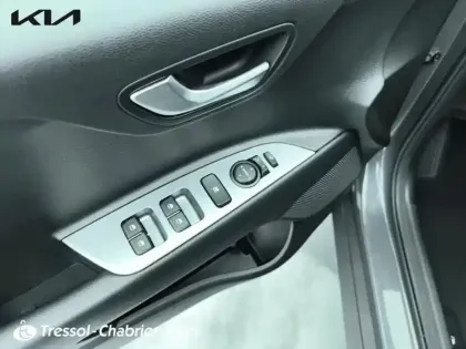 Photo 19 Kia Stonic  1.0 T-GDi 120 ch MHEV BVM6 GT Line