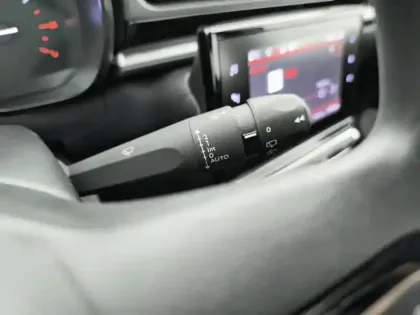 Photo 16 Citroën C3  PureTech 83 S&S BVM5 Shine