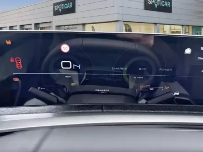 Photo 20 Peugeot 5008  Hybrid 145 e-DCS6 Allure