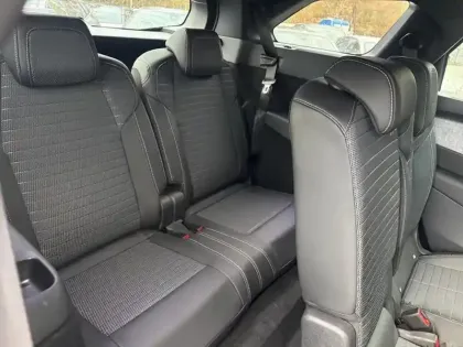 Photo 26 Peugeot 5008  Hybrid 145 e-DCS6 Allure