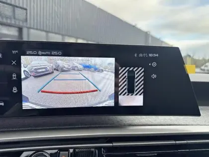 Photo 25 Peugeot 5008  Hybrid 145 e-DCS6 Allure