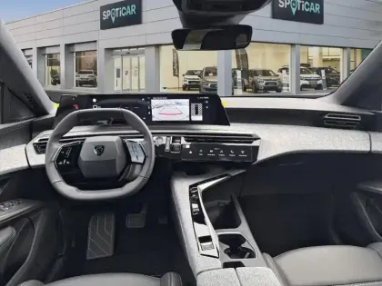 Photo 9 Peugeot 5008  Hybrid 145 e-DCS6 Allure