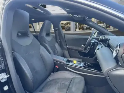 Photo 8 Mercedes CLA  Shooting Brake 250 7G-DCT 4Matic AMG Line