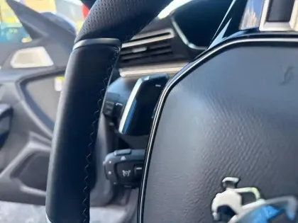 Photo 16 Peugeot 508  Hybrid 225 e-EAT8 GT