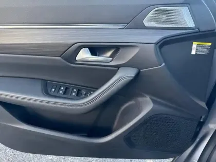 Photo 24 Peugeot 508  Hybrid 225 e-EAT8 GT