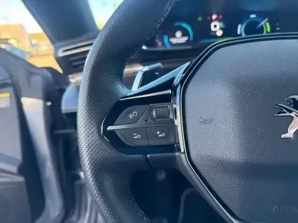 Photo 18 Peugeot 508  Hybrid 225 e-EAT8 GT