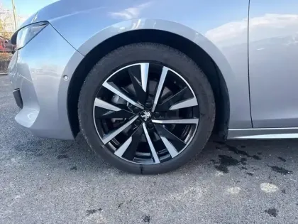 Photo 14 Peugeot 508  Hybrid 225 e-EAT8 GT