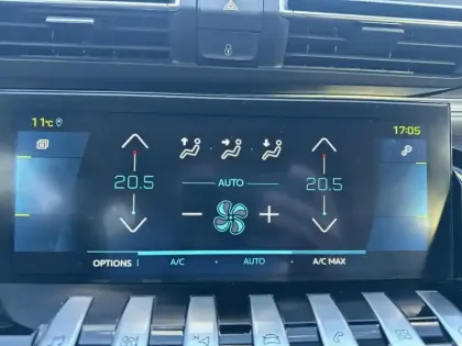 Photo 10 Peugeot 508  Hybrid 225 e-EAT8 GT