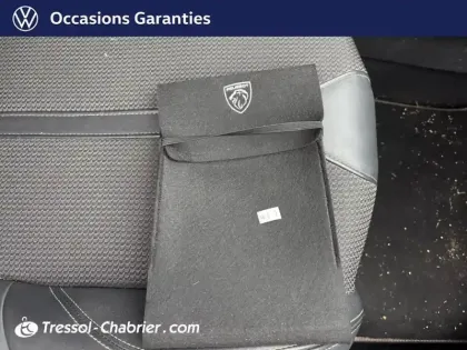 Photo 15 Peugeot 5008  BlueHDi 130ch S&S EAT8 GT