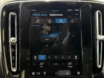 Photo 15 Volvo Xc40  B3 163 ch DCT7 Plus