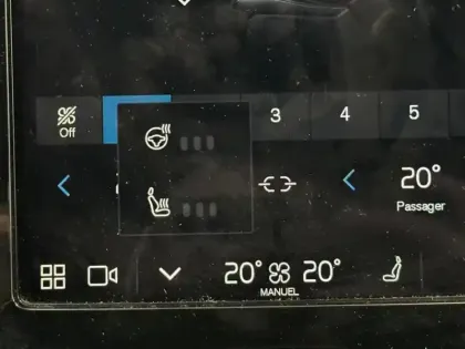 Photo 16 Volvo Xc40  B3 163 ch DCT7 Plus