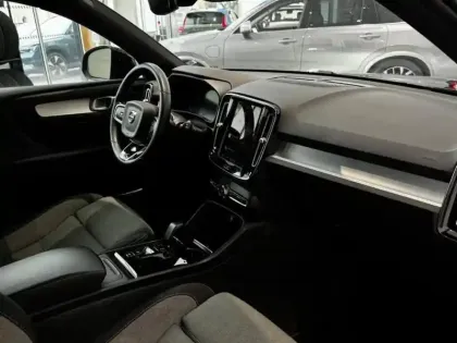 Photo 10 Volvo Xc40  B3 163 ch DCT7 Plus