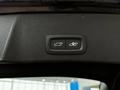 Photo 24 Volvo Xc40  B3 163 ch DCT7 Plus