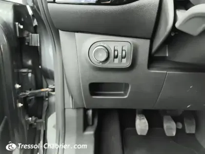 Photo 16 Opel Corsa  1.4 90 ch Edition