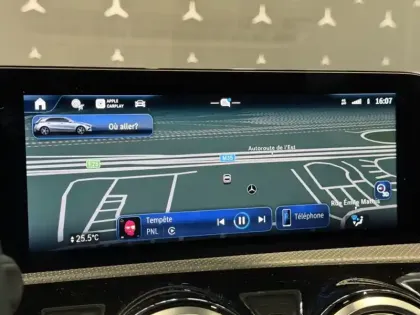 Photo 25 Mercedes Classe A 200 d AMG Line