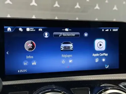 Photo 13 Mercedes Classe A 200 d AMG Line