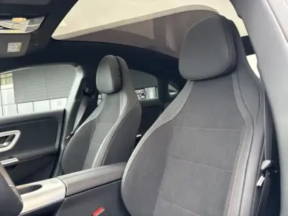 Photo 9 Mercedes CLA  200 AMG Line