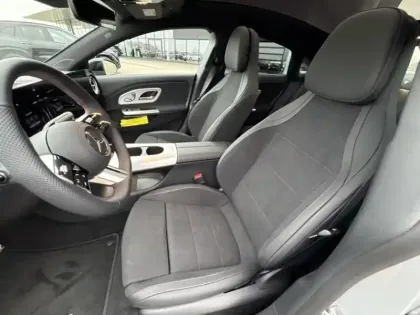 Photo 10 Mercedes CLA  200 AMG Line