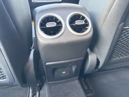 Photo 16 Mercedes CLA  200 d Coupé AMG Line