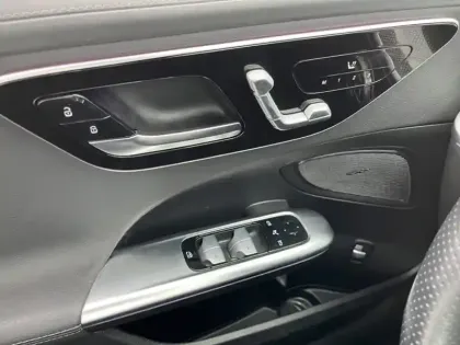 Photo 16 Mercedes Classe C  220 d Berline AMG Lin